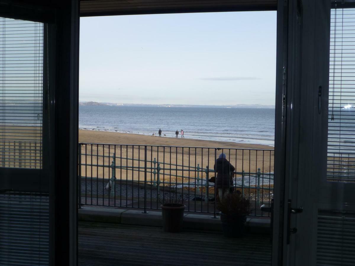 Apartment On The Beach Edinburgh Bagian luar foto